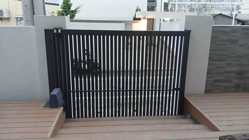 高級透天:單軌電動門-屏東鐵捲門