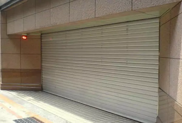 屏東鐵捲門